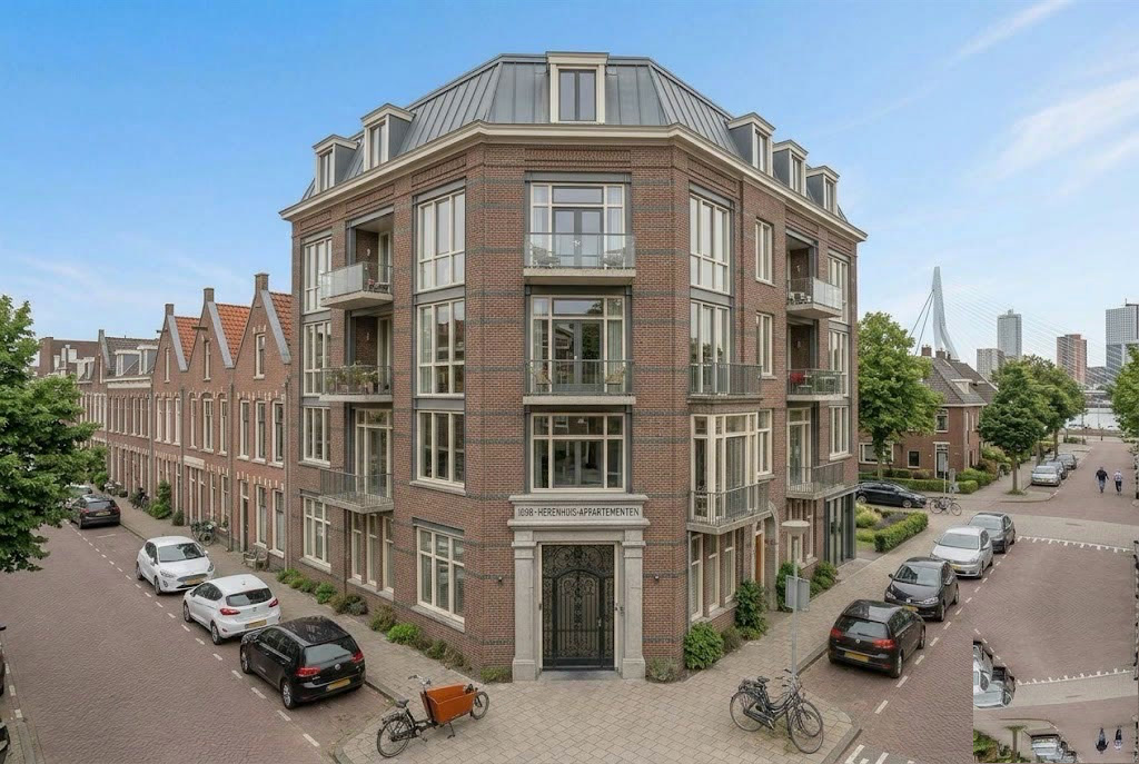 Blijdorp-bovenhuis met twee lagen — Statensingel 33, Rotterdam